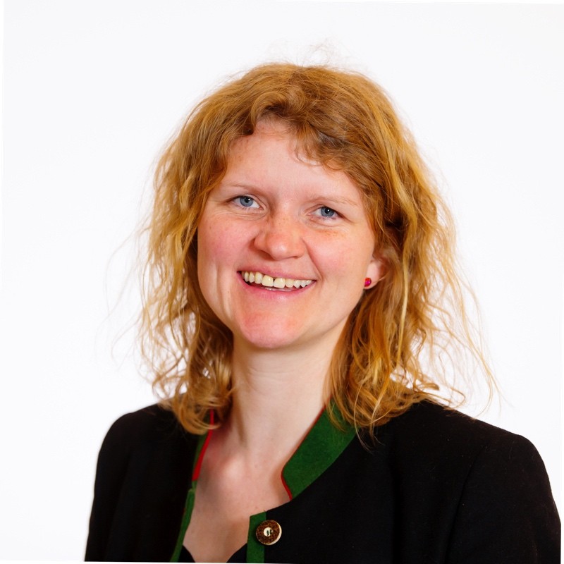 Prof. Jennifer Hundt  ⭐⭐⭐⭐⭐